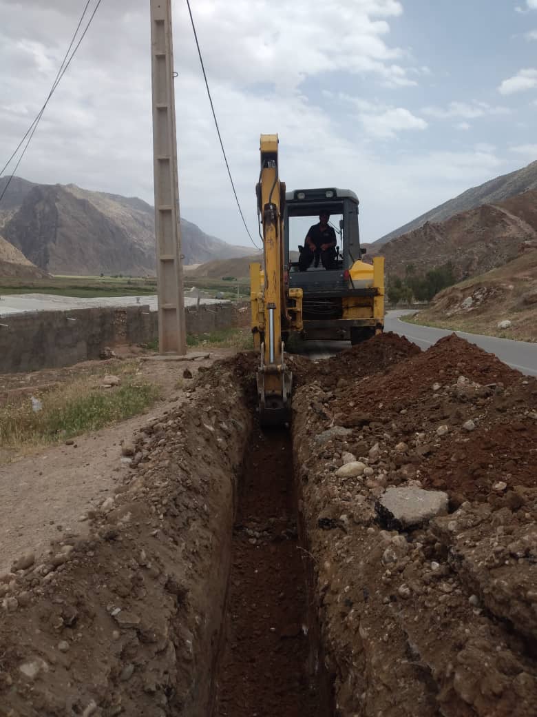 ۲۵۰متر خط انتقال آب روستای 